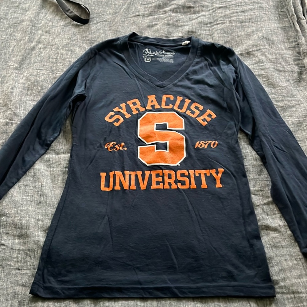 Long sleeve, Syracuse University V-Neck t-shirt